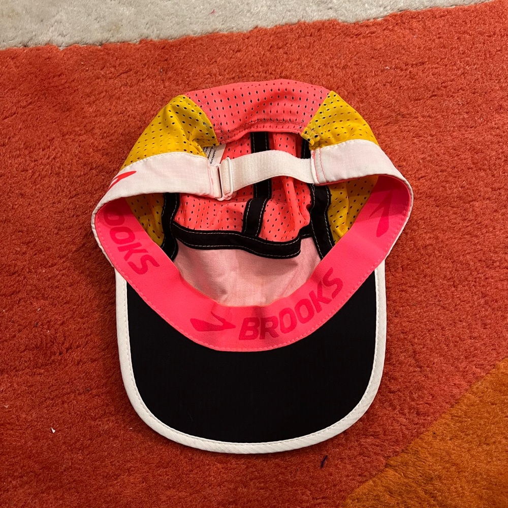 Brooks Colorblock Neon Pink & Yellow Mesh Running Cap - Picture 2 of 3